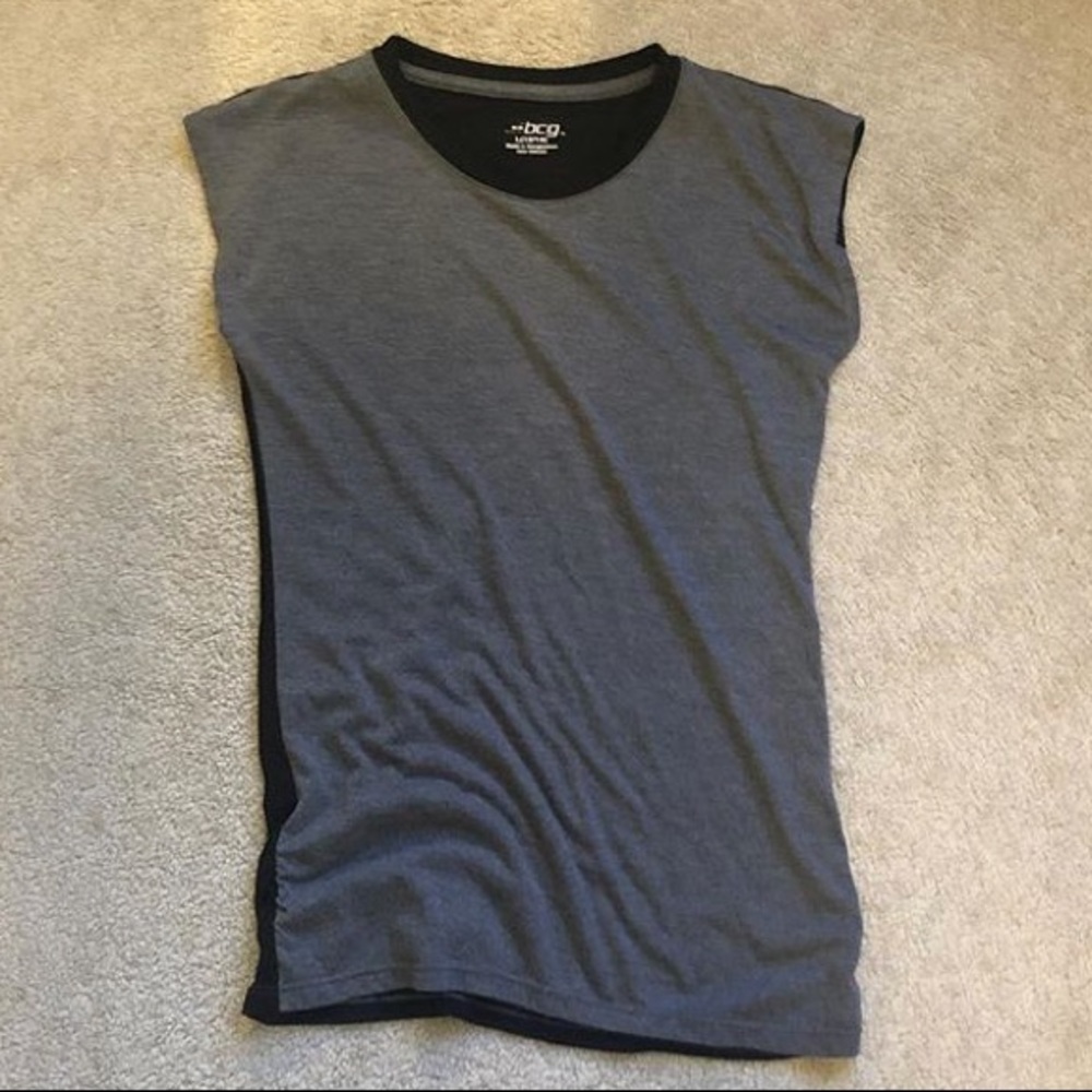 T-shirt - Picture 3 of 3